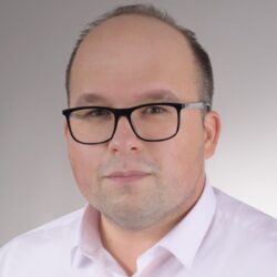 r.pr. dr hab. Paweł Szczęśniak